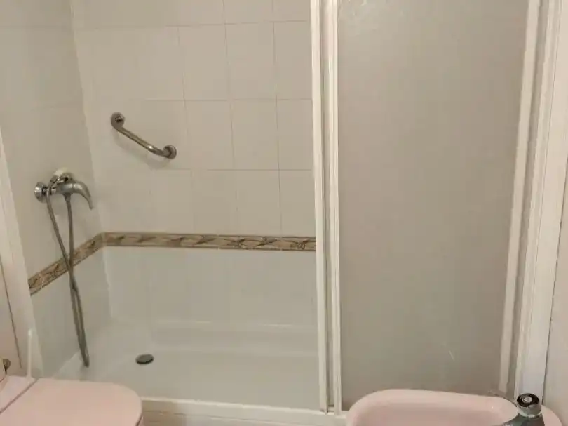 Bathroom of Flat for rent in  Murcia Capital  with Air Conditioner and Balcony