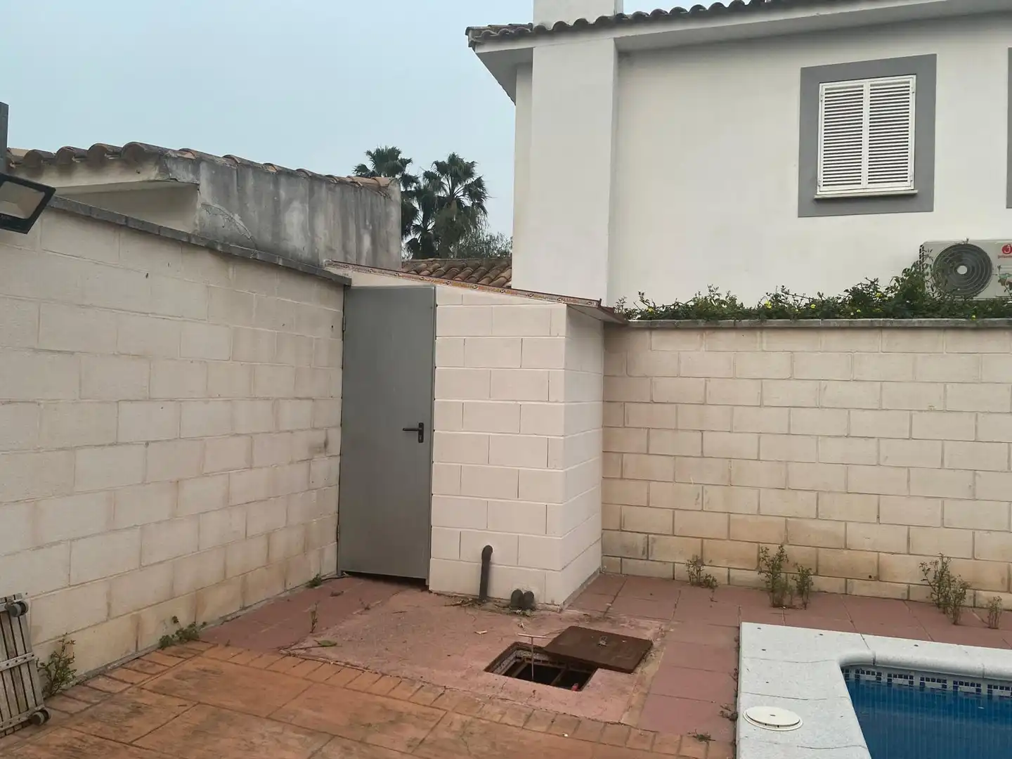 Vista exterior de Casa o xalet en venda en Córdoba amb Aire condicionat, Calefacció i Jardí privat
