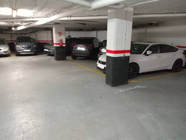 Garaje en Venta en Carrer del Marquès de Sentmenat en Barri de les Corts