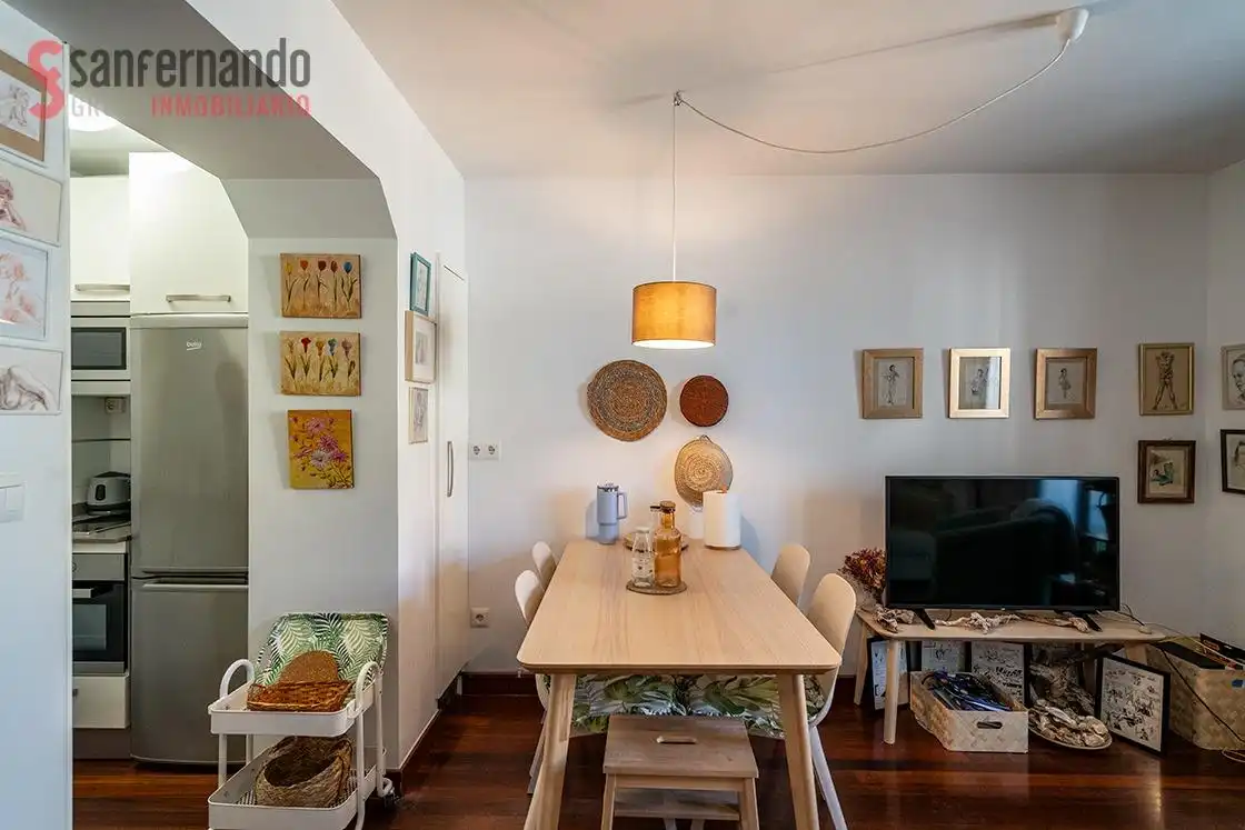 Comedor de Apartamento en venta en Torrelavega  con Calefacción, Amueblado y Balcón