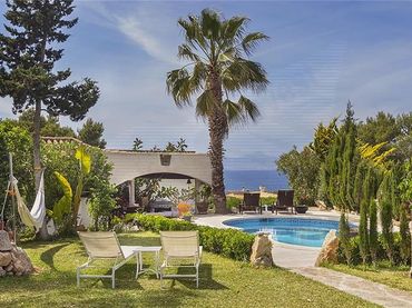 Villa con piscina in vendita a Cala Blava - Bellavista