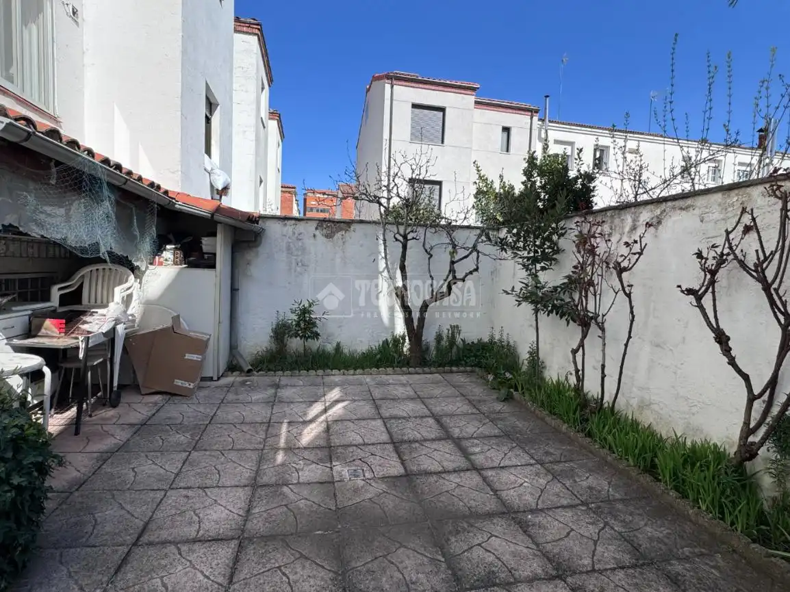 Garden of Detached homes for sale in León Capital   with Heating and Parquet flooring
