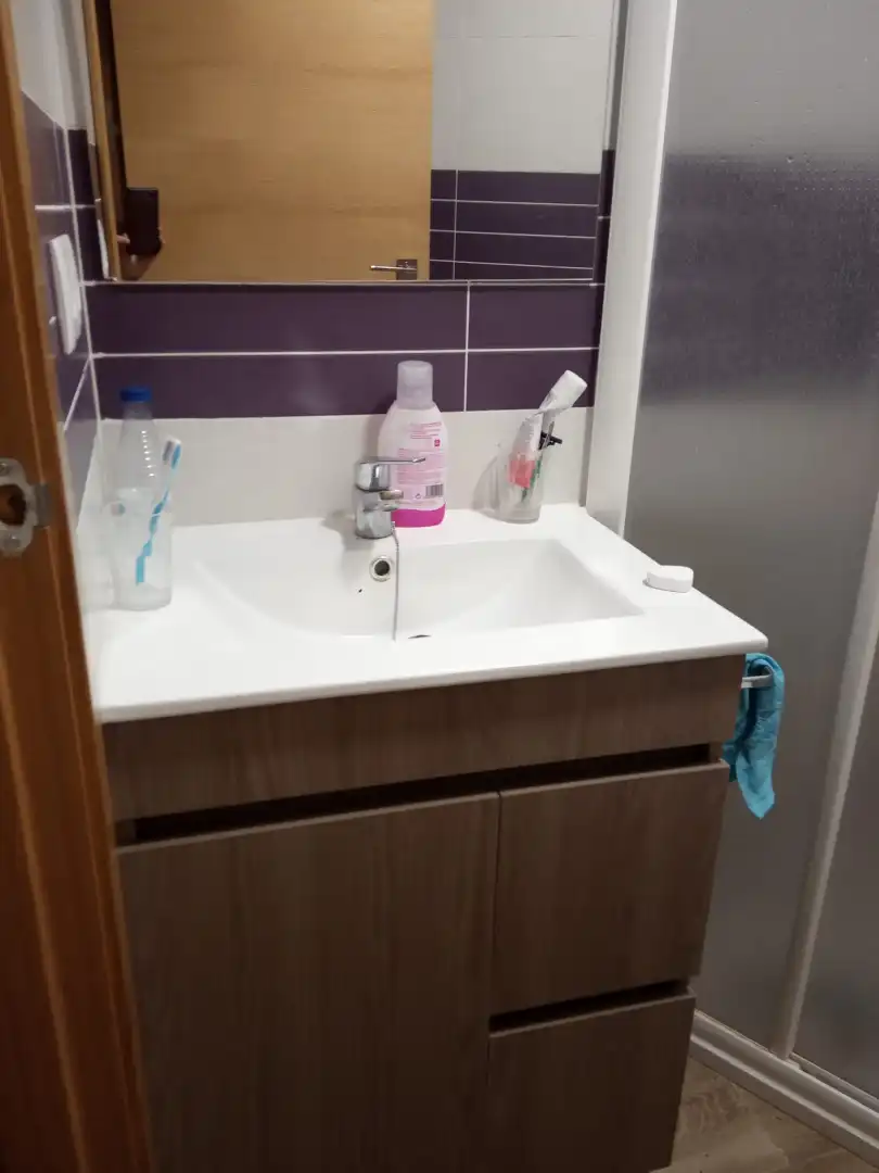 Badezimmer von Wohnung zur Miete in Jaén mit Klimaanlage, Heizung und Möbliert