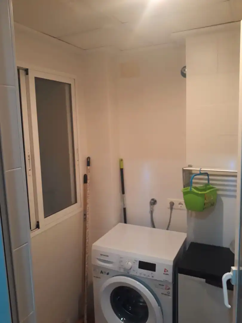 Flat for rent in Carrer Conrado del Campo, Plaza Crevillente - Antiguos Juzgados - El Asilo