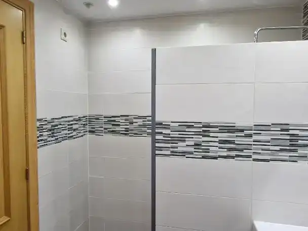 Bathroom of Flat for sale in Benalmádena  with Air Conditioner and Swimming Pool