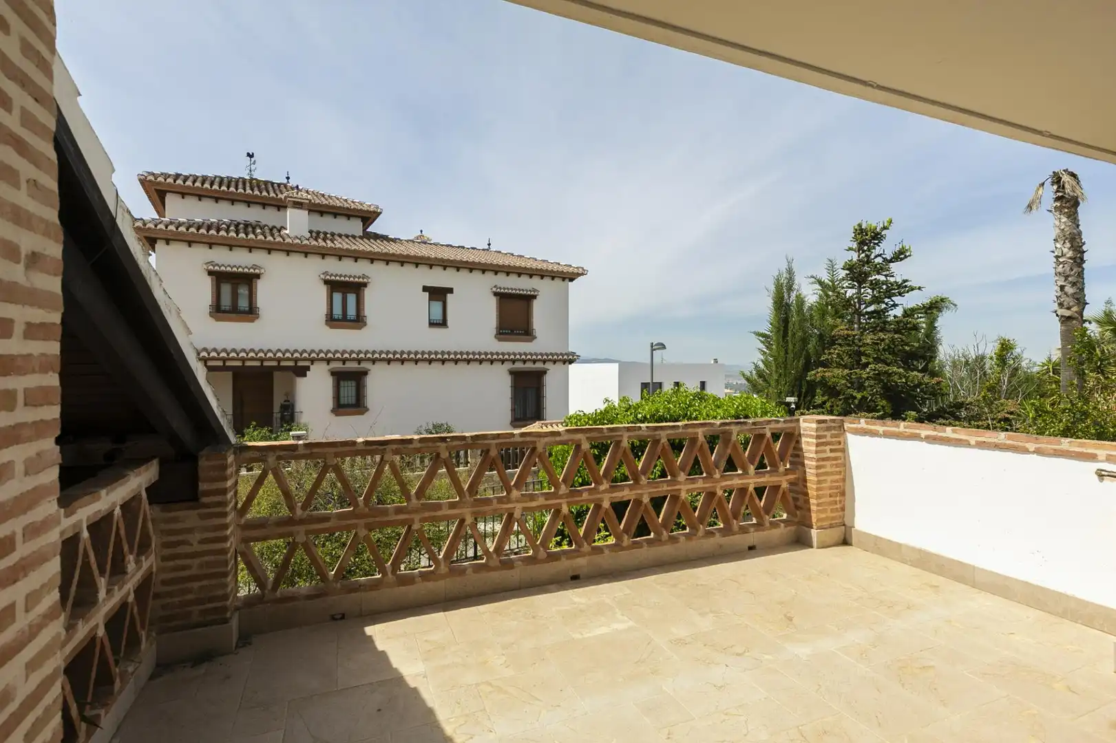 Chalet con piscina en venta en Altos de la Zubia, imagen 7