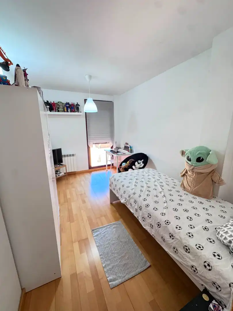 Schlafzimmer von Maisonette zum Verkauf in La Muela mit Klimaanlage, Heizung und Privatgarten