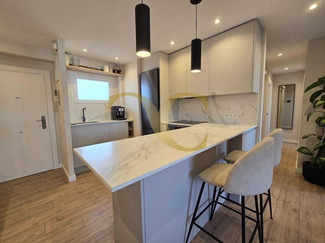 Kitchen of Flat for sale in Oviedo   with Heating and Storage room