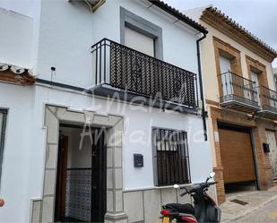 Vista exterior de Casa adosada en venda en Antequera amb Terrassa i Traster
