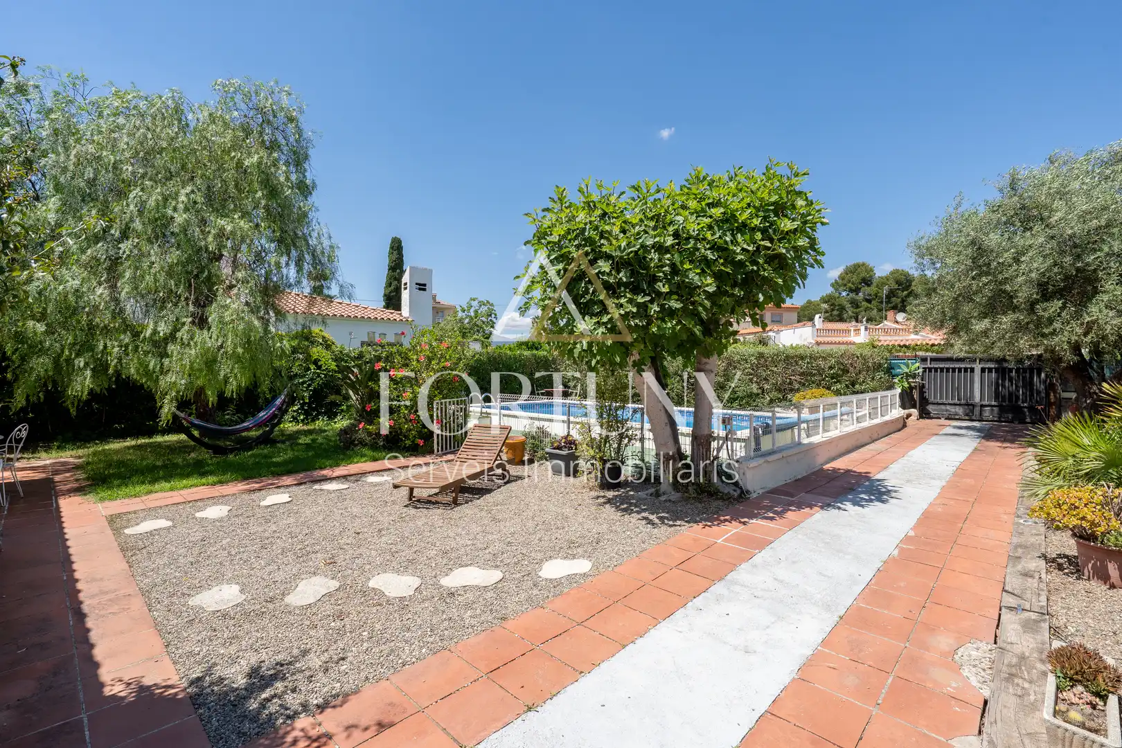 Jardí de Casa o xalet en venda en Mont-roig del Camp amb Aire condicionat, Traster i Piscina