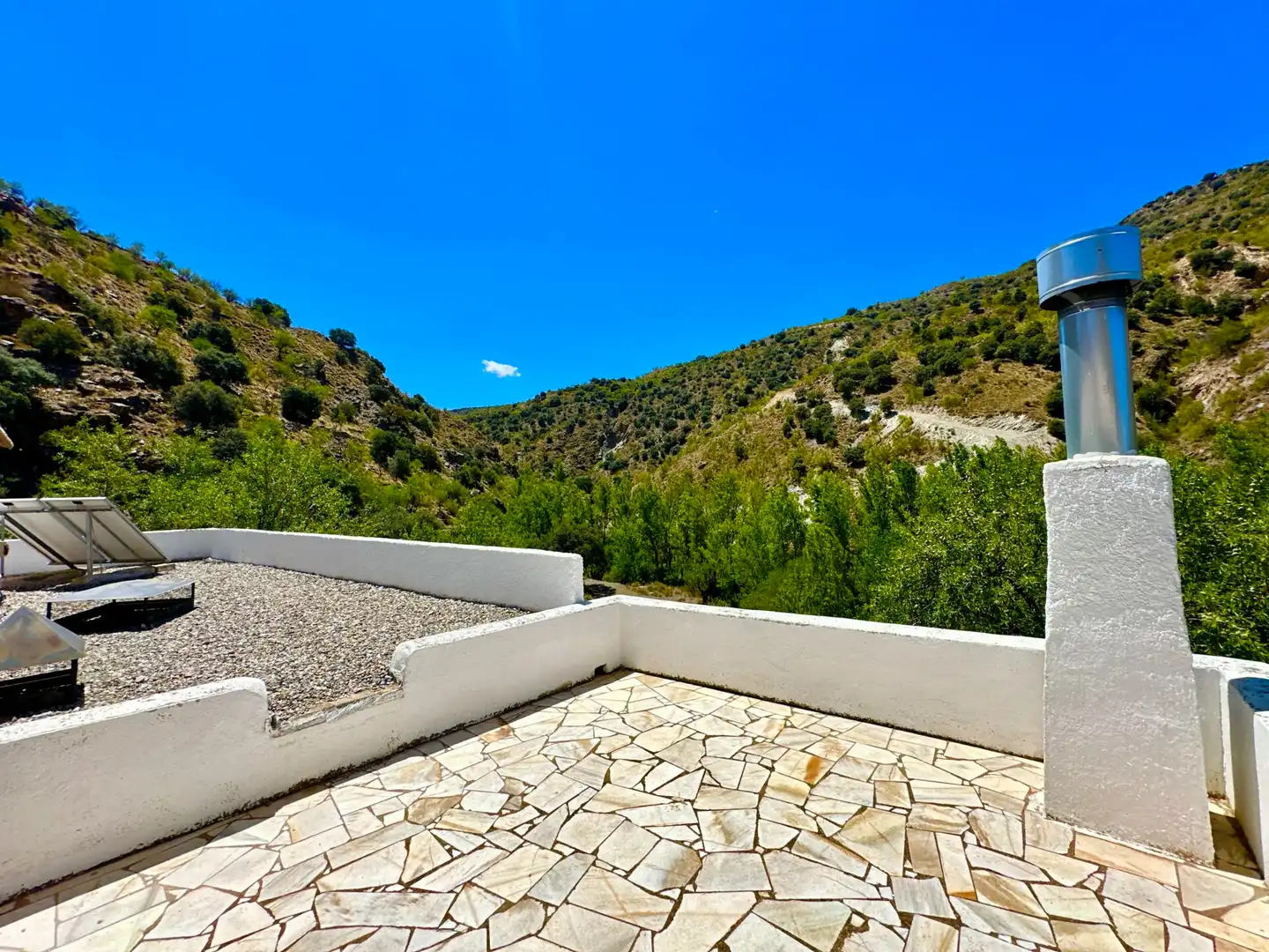 Terrassa de Finca rústica en venda en Sierro amb Aire condicionat, Calefacció i Jardí privat