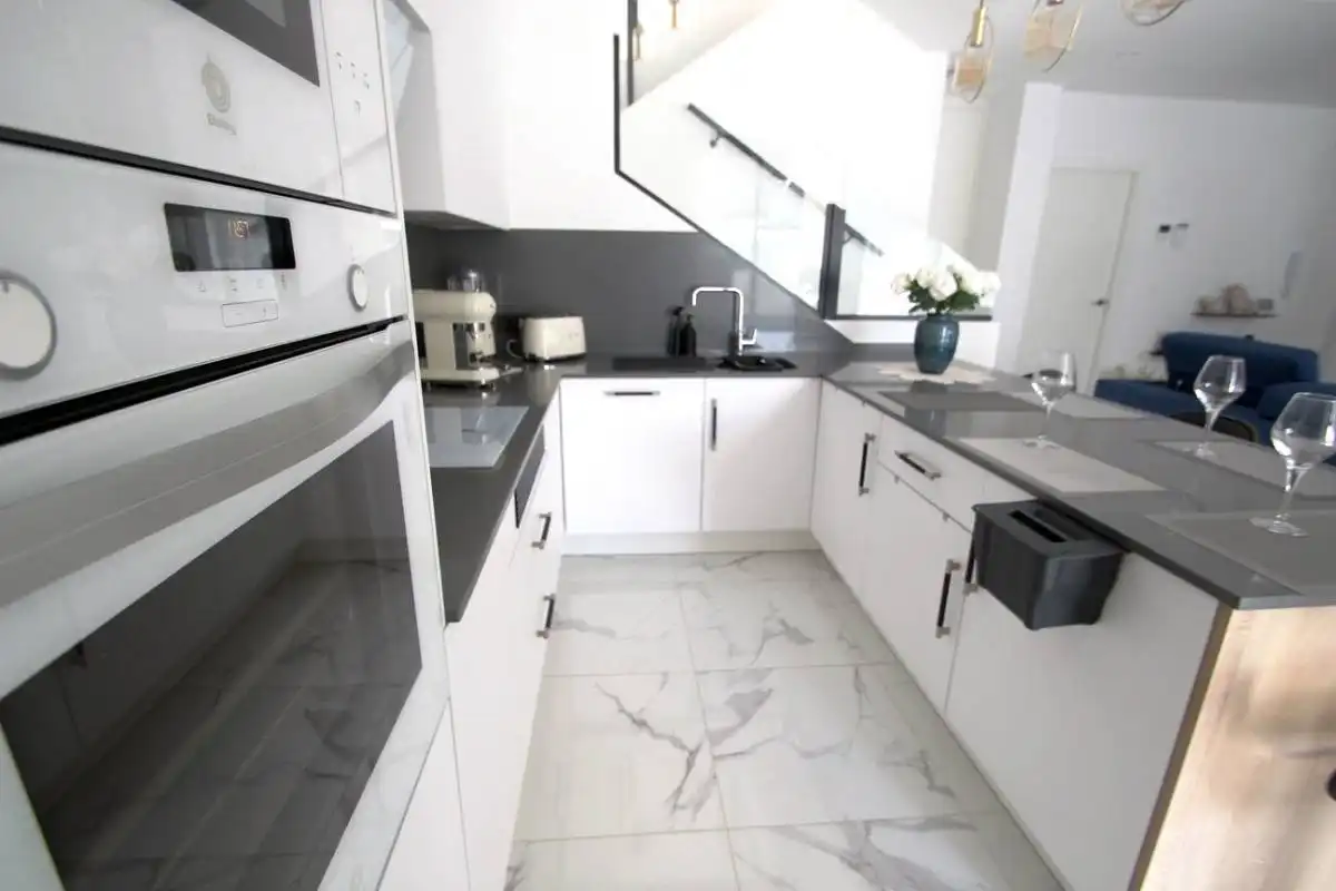 Villa avec piscine à vendre à Av. CircunvalaciÃ³n, imagen 5