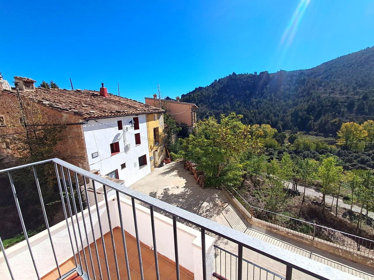 Vista exterior de Apartament en venda en Manzanera amb Calefacció i Balcó