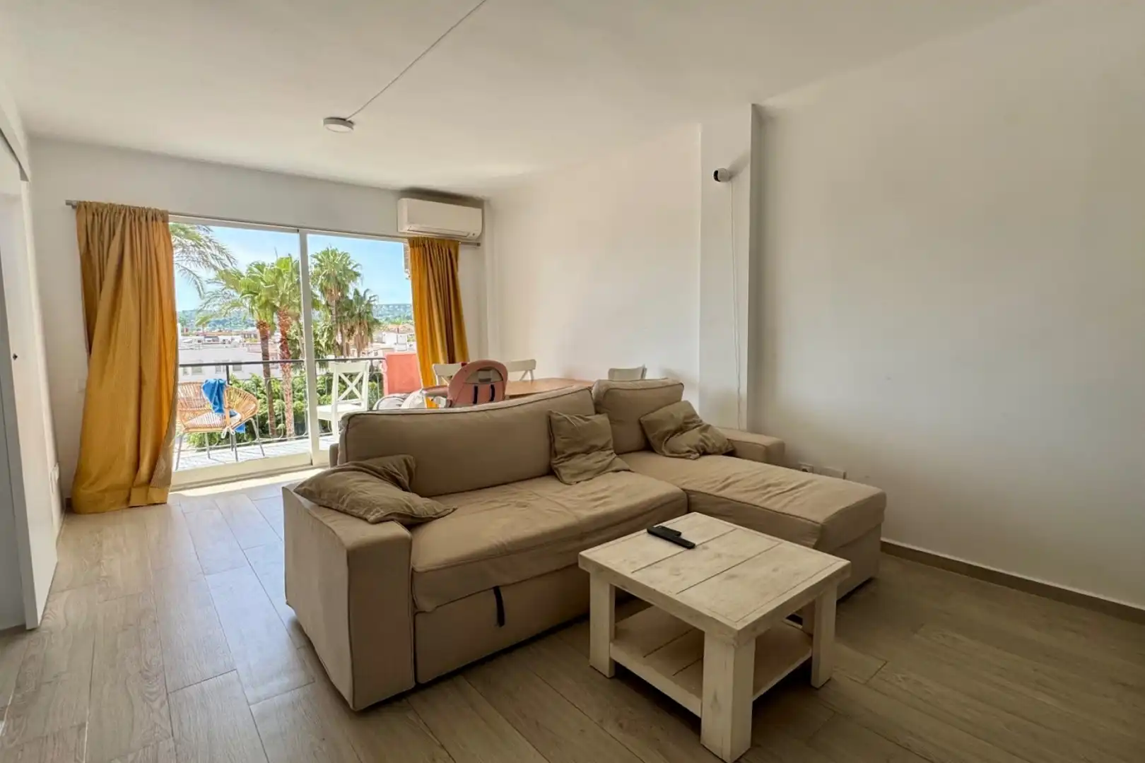 Sala de estar de Apartamento para compartir en Jávea / Xàbia con Aire acondicionado, Calefacción y Terraza