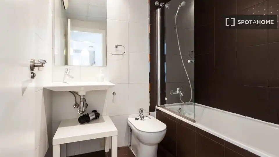 Room in El Pilar