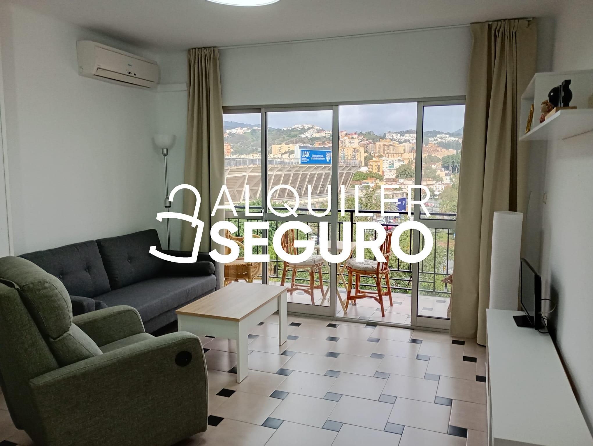 Vista exterior de Pis de lloguer en Málaga Capital amb Aire condicionat, Terrassa i Moblat