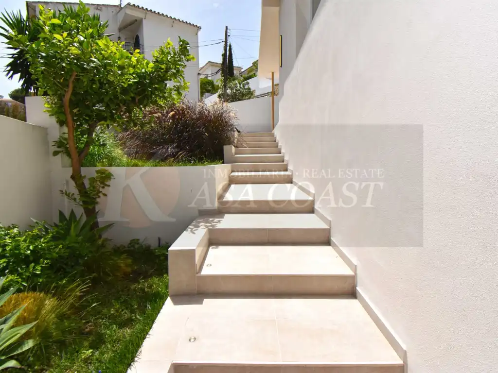 Exterior view of Houses for sale in Fuengirola  with Air Conditioner, Private garden and Terrace