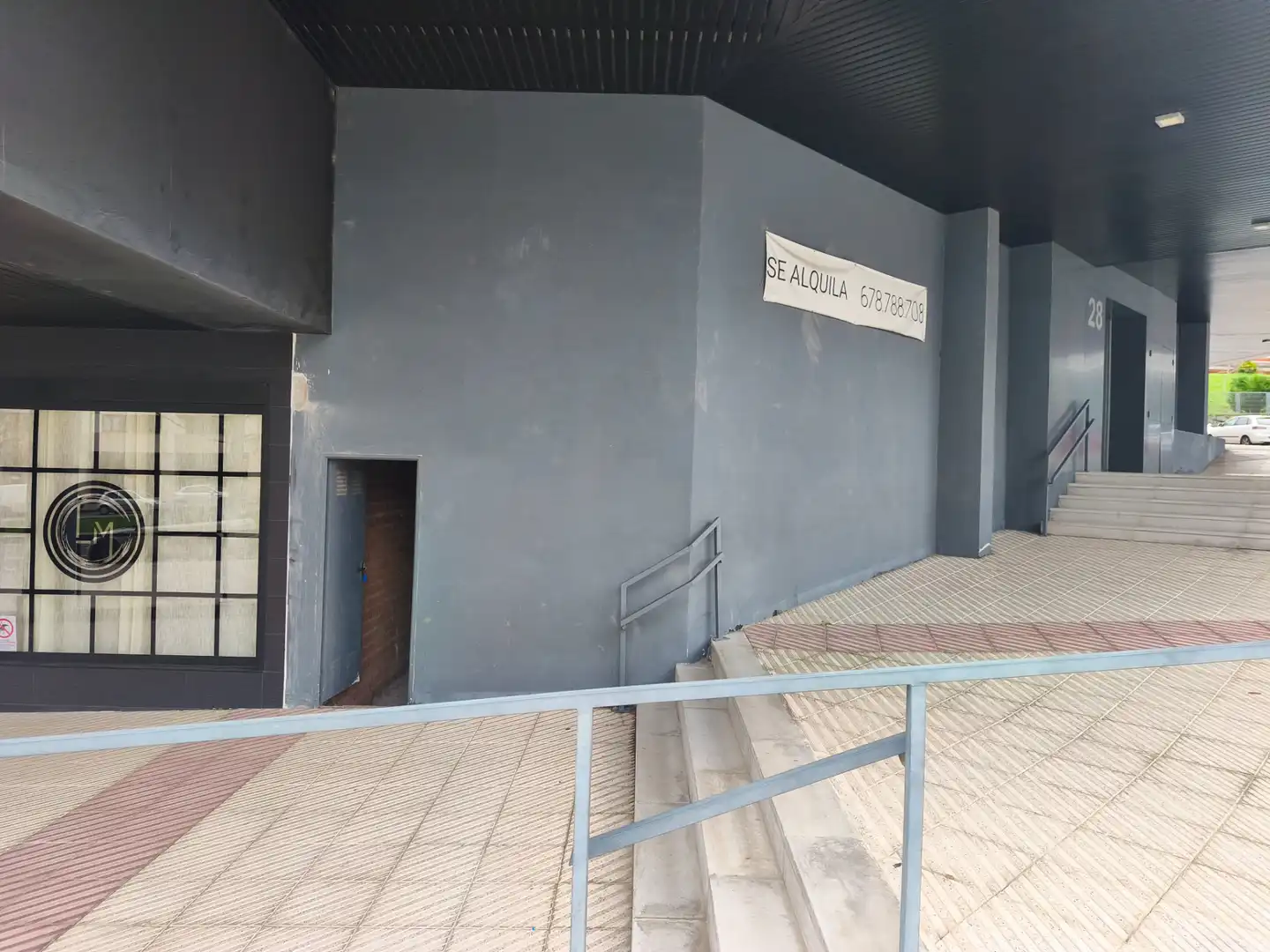 Geschaftsraum zur Miete in Oviedo  mit Terrasse