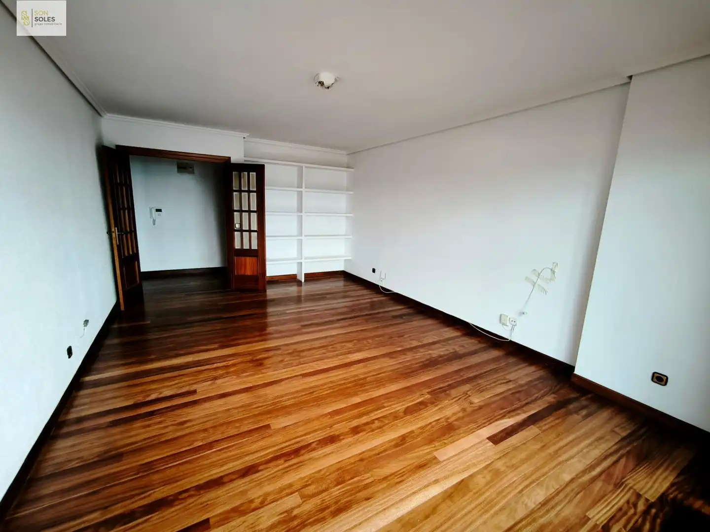 Living room of Flat for rent in Santander  with Heating, Parquet flooring and Terrace