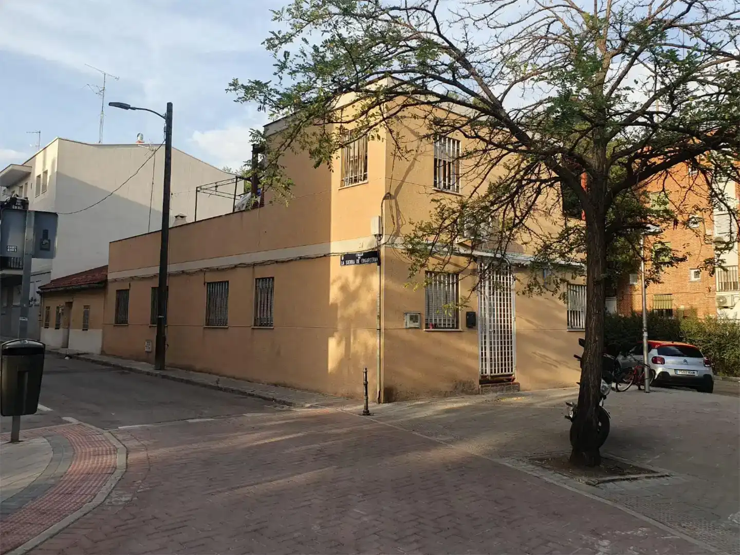 Vista exterior de Casa o chalet en venta en Madrid con Aire acondicionado y Trastero