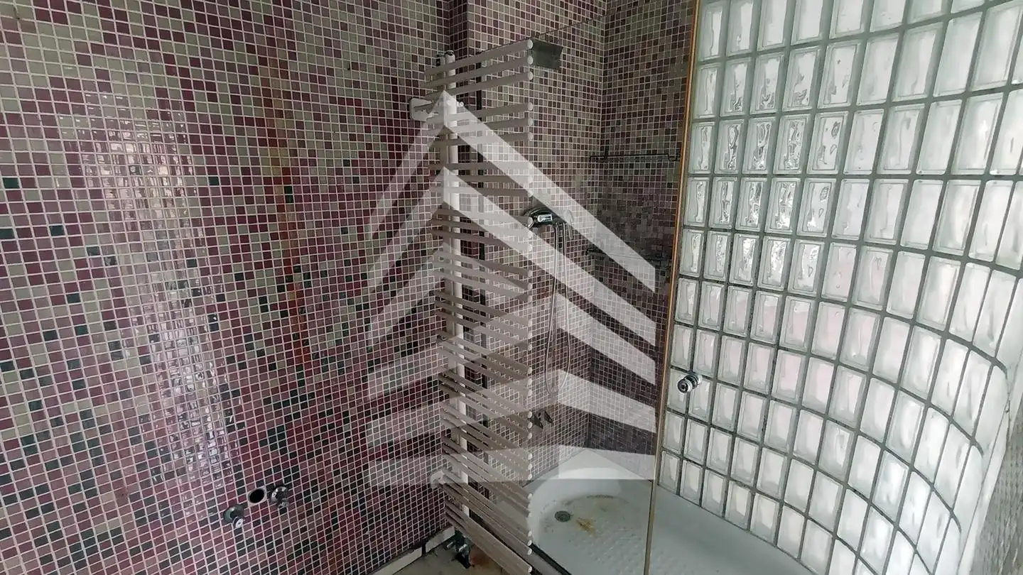 Bany de Casa o xalet en venda en El Prat de Llobregat amb Terrassa i Balcó