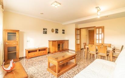 Living room of Flat for sale in Carlet  with Air Conditioner, Heating and Balcony