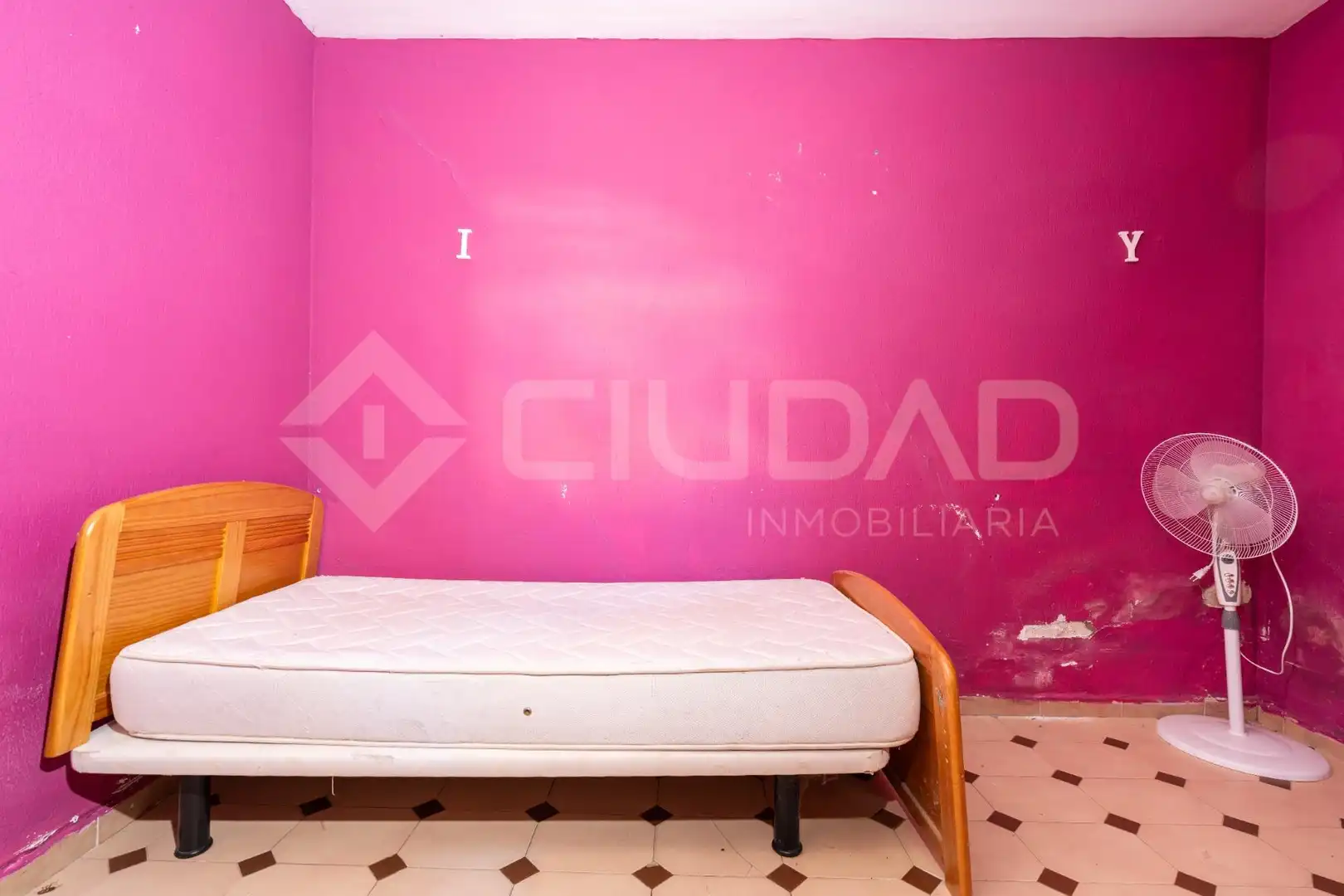 Bedroom of Flat for sale in Nervión