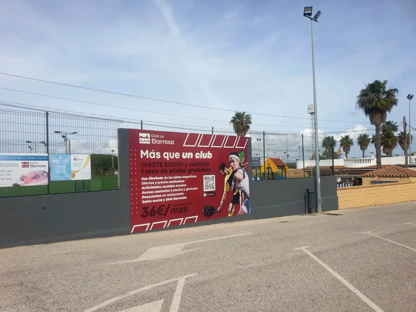 Exterior view of Houses for sale in Chiclana de la Frontera  with Private garden, Terrace and Furnished