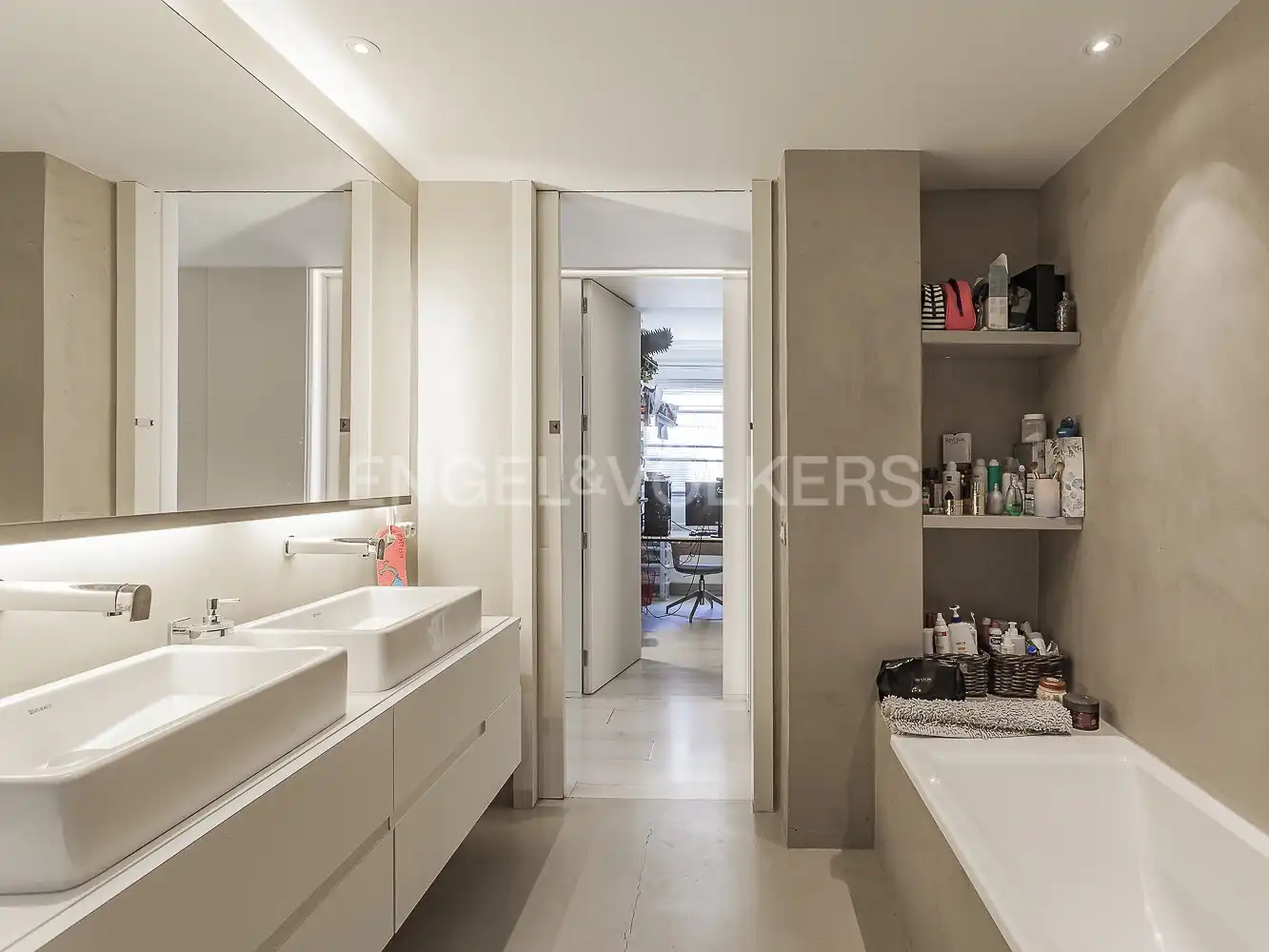 Bathroom of Houses for sale in Sant Cugat del Vallès  with Air Conditioner, Heating and Private garden