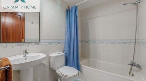Foto 5 de Piso de alquiler en Carranque - Haza Cuevas, Málaga Capital