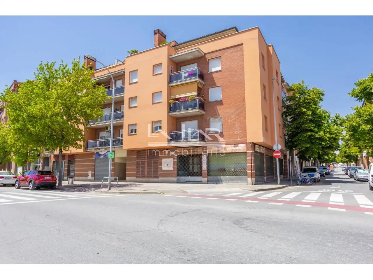 Exterior view of Flat for sale in Vic  with Air Conditioner, Heating and Parquet flooring