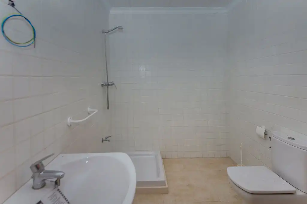Baño de Local en venta en La Font d'en Carròs