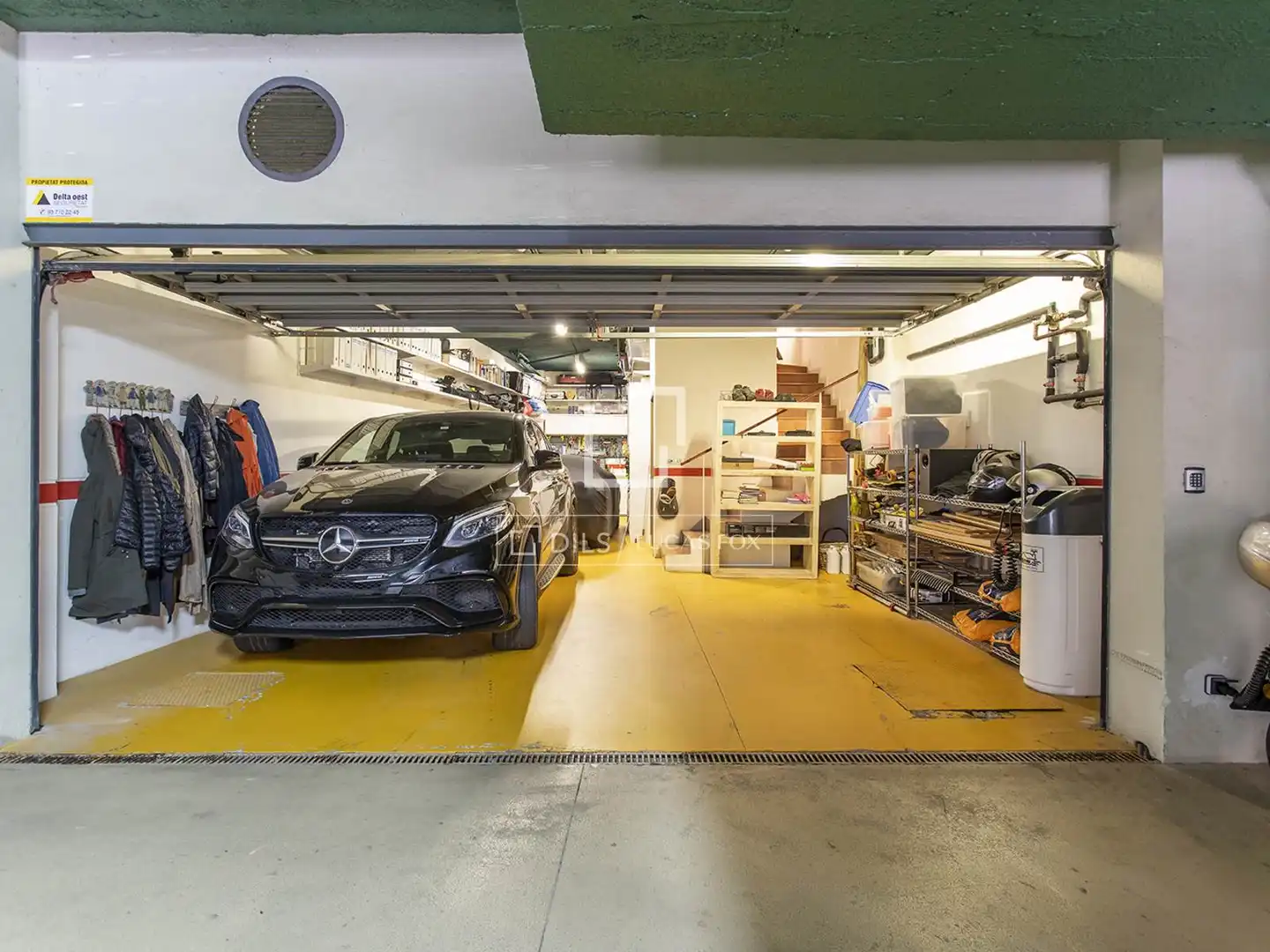 Parking of Houses for rent in Barcelona  with Air Conditioner, Heating and Private garden