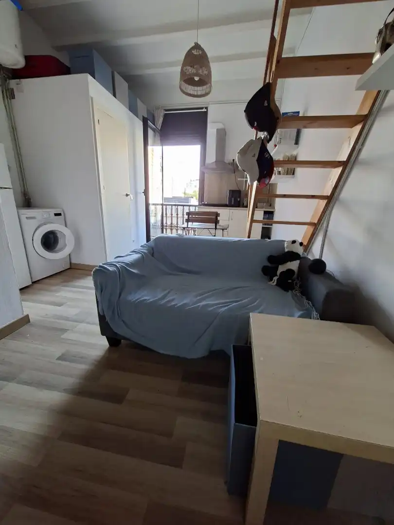 Piso con terraza en venta en Carrer d'Edison, imagen 2