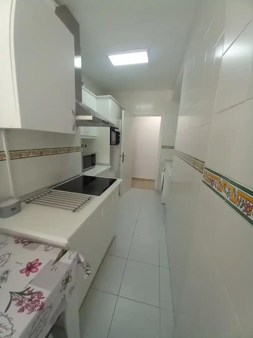 Cocina de Piso de alquiler en Málaga con Aire acondicionado, Amueblado y Horno
