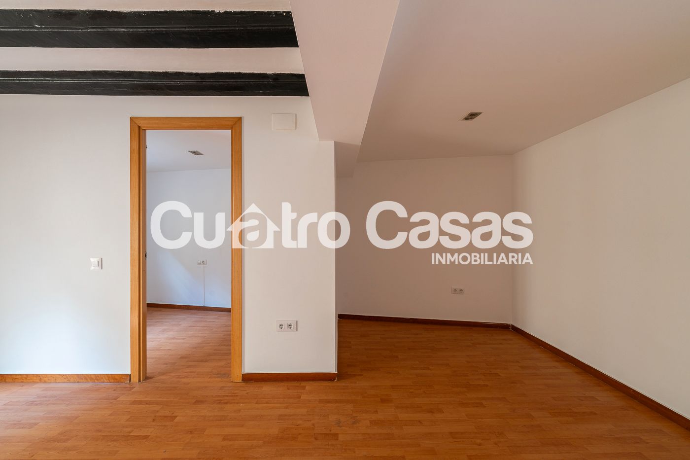 Piso en venta en  Barcelona Capital con Calefacción, Parquet y Horno