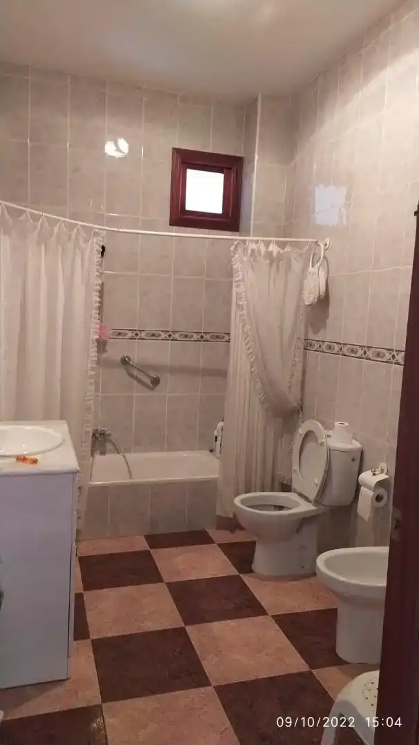 Bany de Casa adosada en venda en Rute, Córdoba