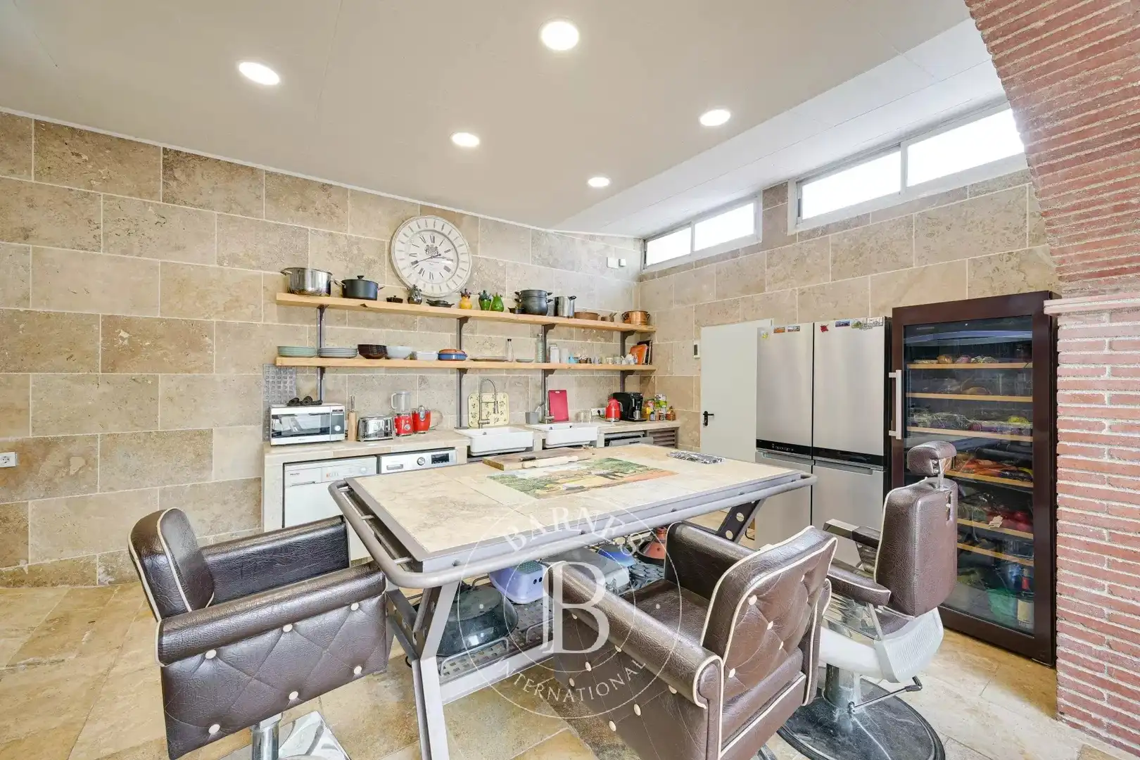 Country homes for sale in Montbarbat