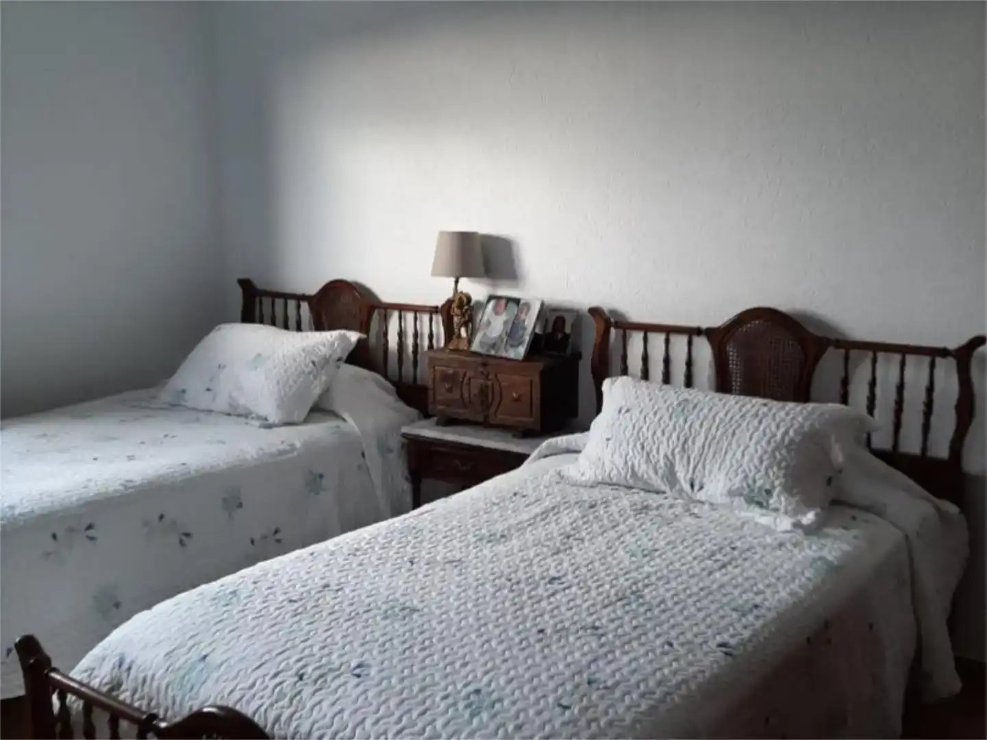 Dormitori de Casa o xalet en venda en Ponferrada amb Jardí privat, Parquet i Traster