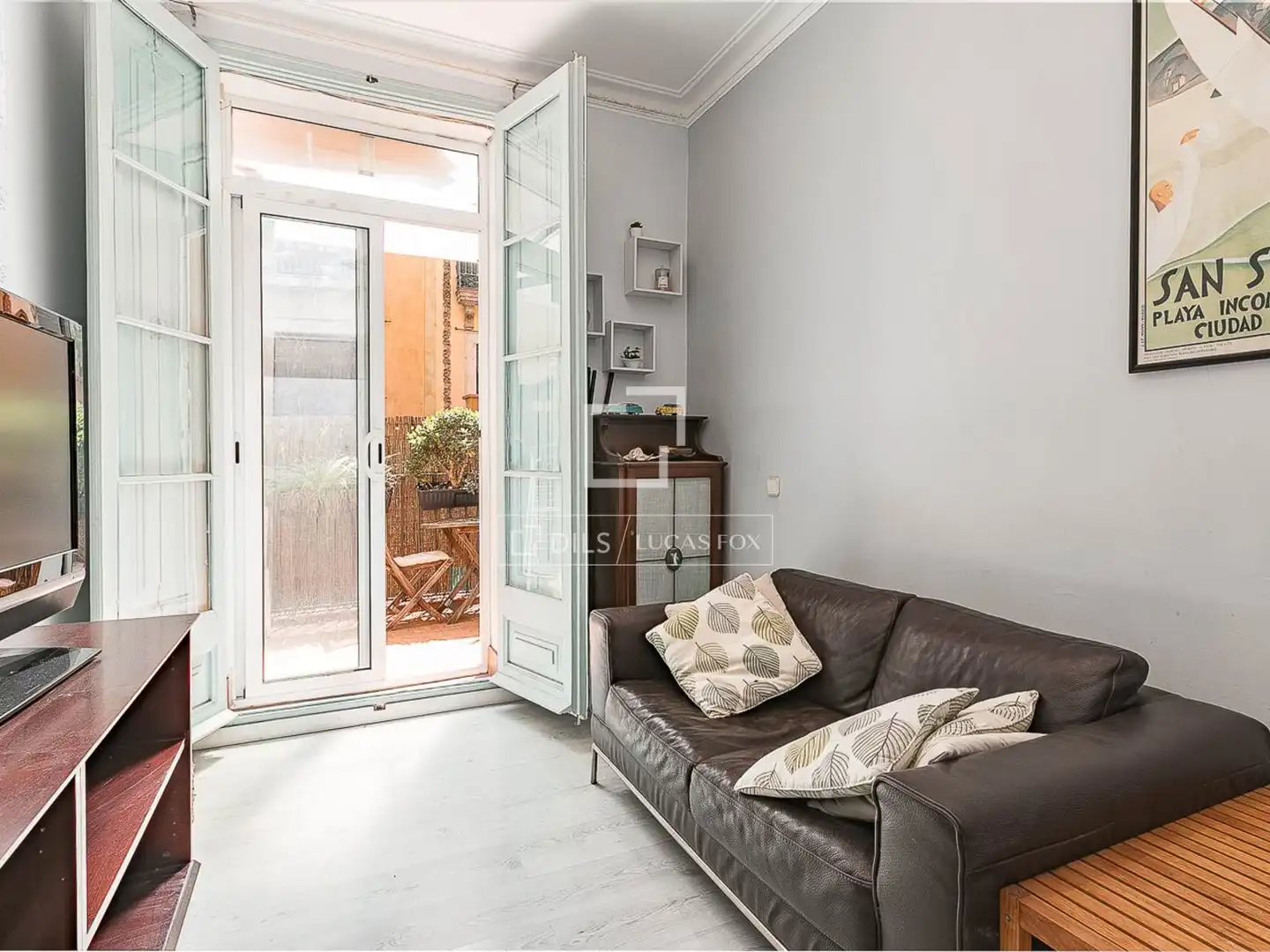 Sala de estar de Piso en venta en Barcelona con Amueblado y Balcón