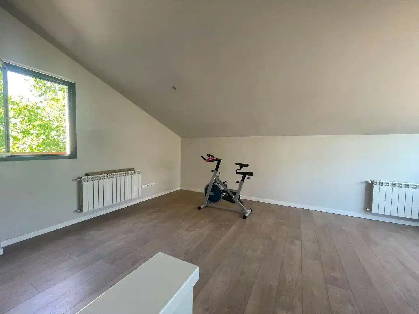 Piso en venta en Pinto con Aire acondicionado, Jardín privado y Piscina
