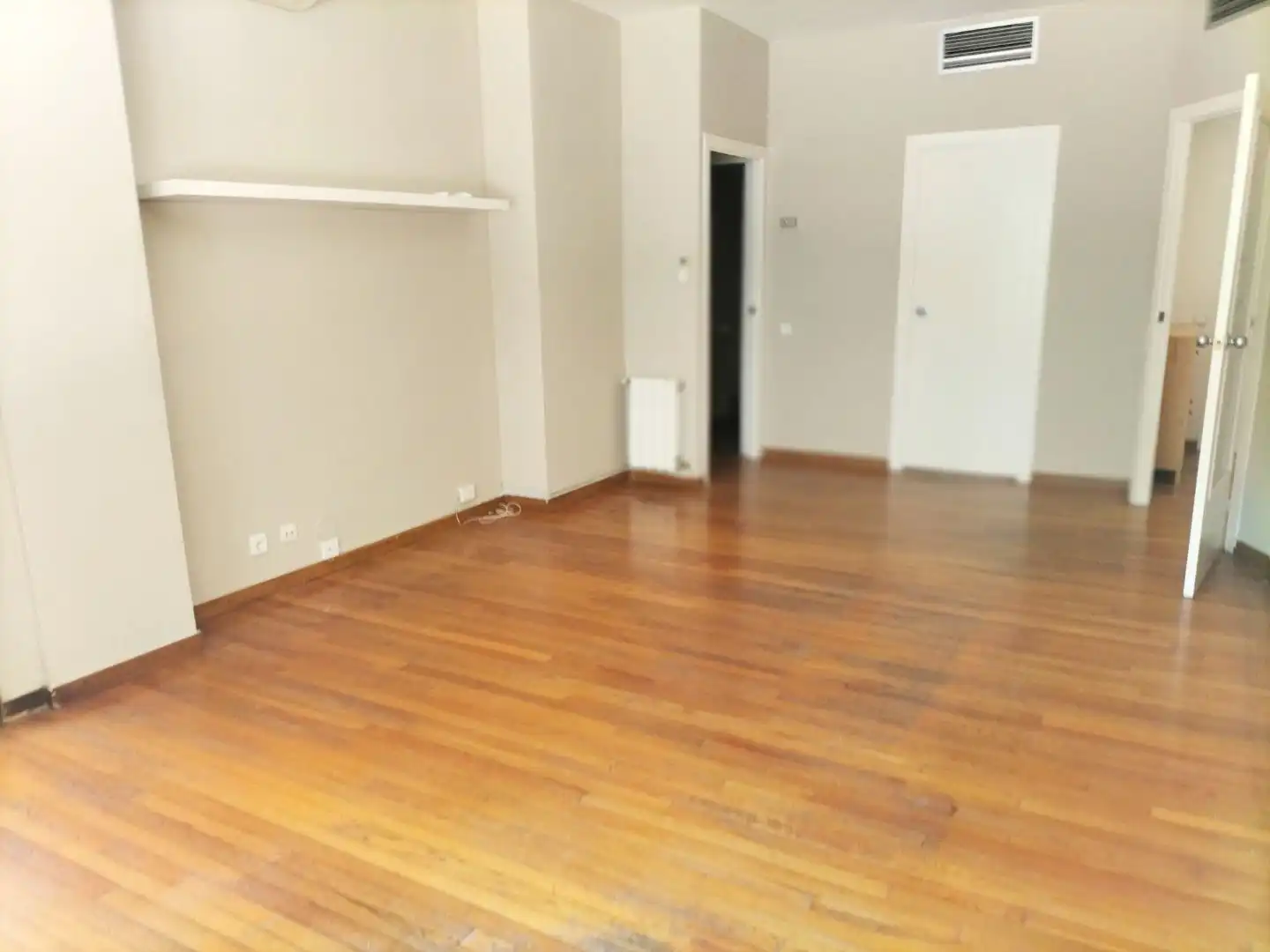 Piso con ascensor en venta en Muntaner 403, imagen 3