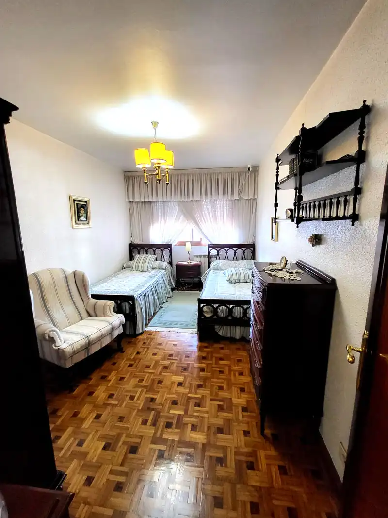 Bedroom of Flat for rent in Vigo   with Heating, Parquet flooring and Terrace