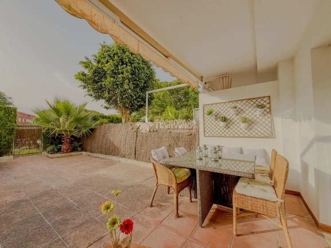 Terraza de Piso en venta en Rota con Aire acondicionado, Calefacción y Jardín privado