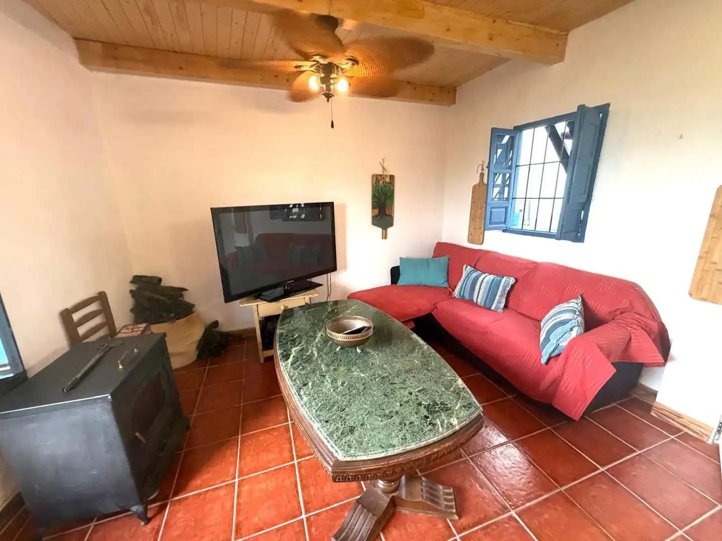 Living room of Houses for sale in Iznájar  with Terrace and Furnished