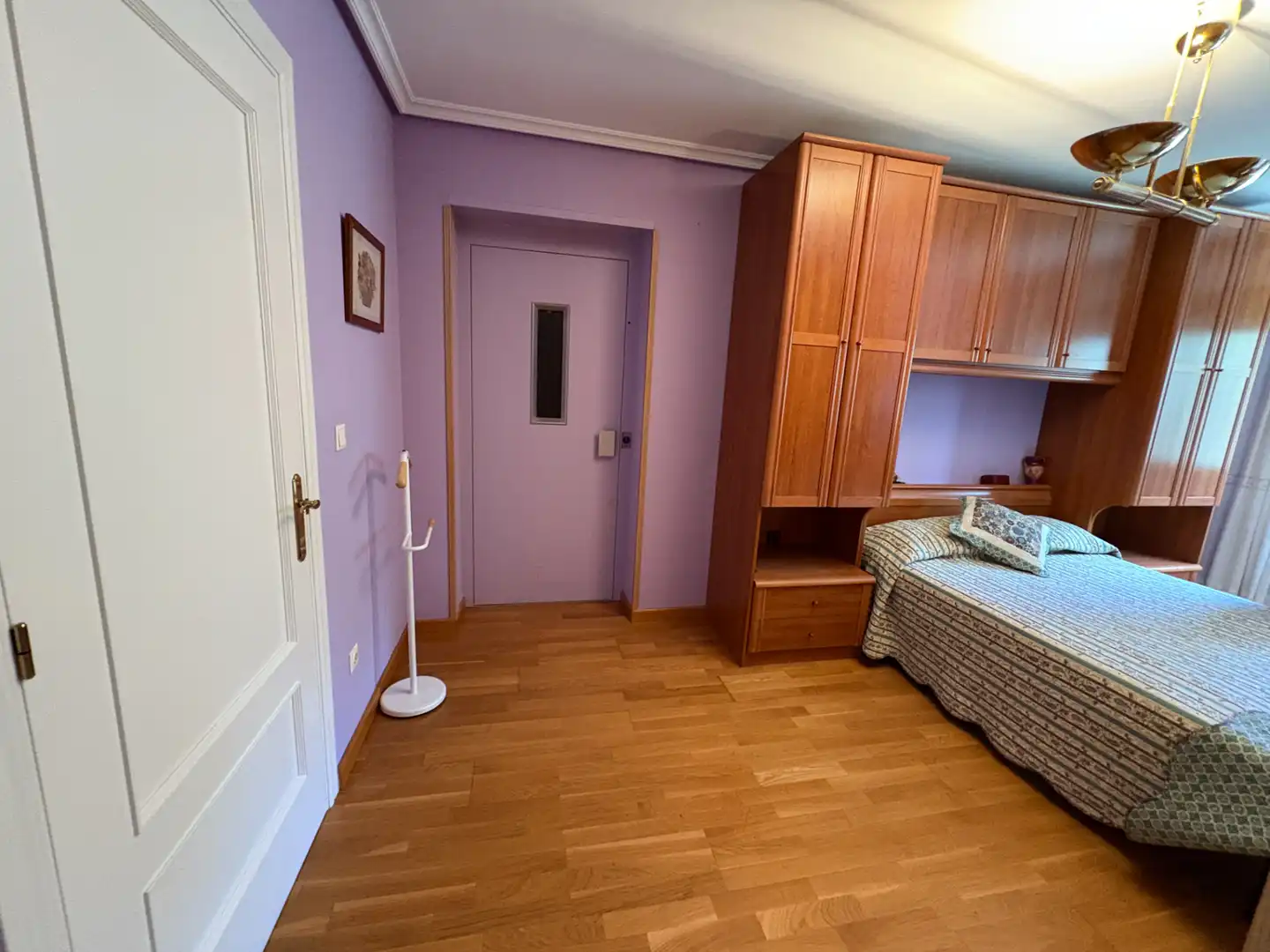 Habitación de Casa adosada en venta en Simancas con Aire acondicionado, Calefacción y Jardín privado