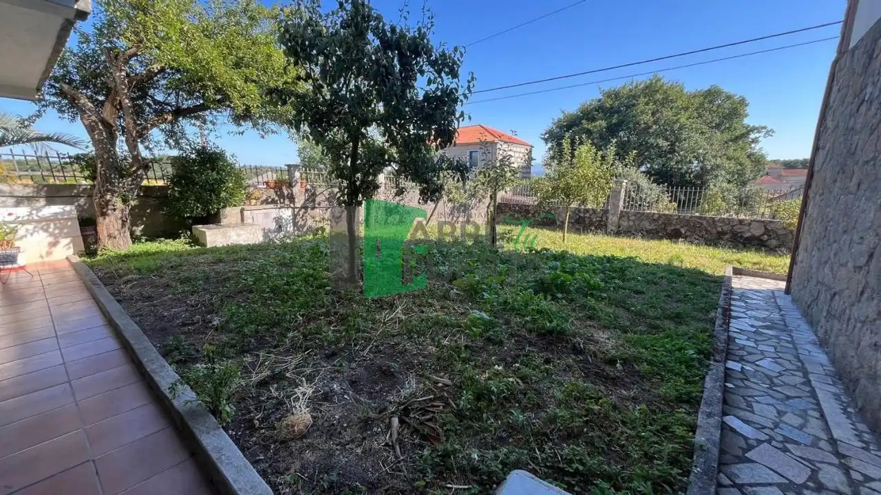 Chalet con jardín en venta en Xunqueira de Ambía, imagen 4
