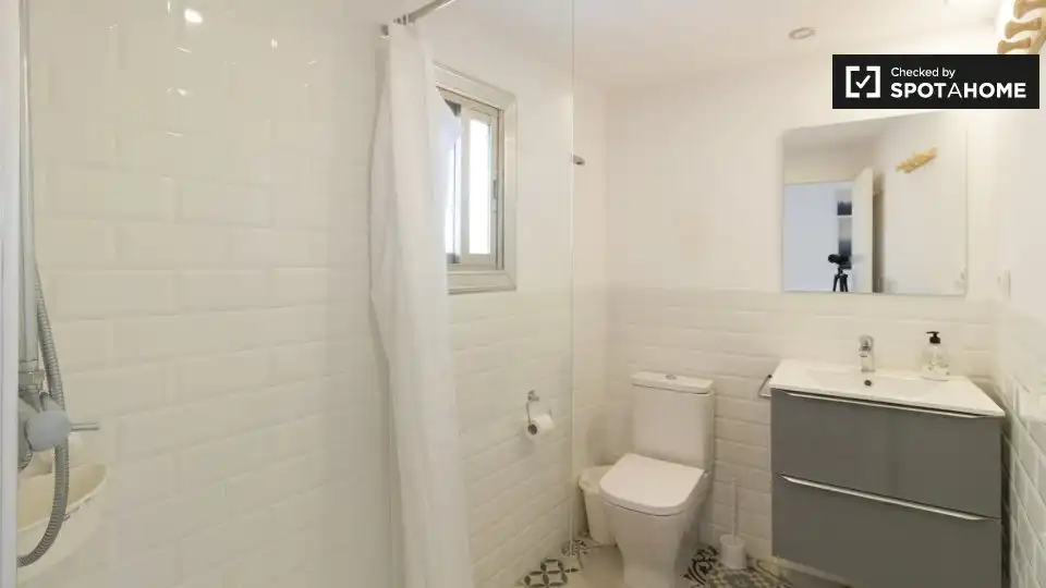 Room in Trinitat Vella