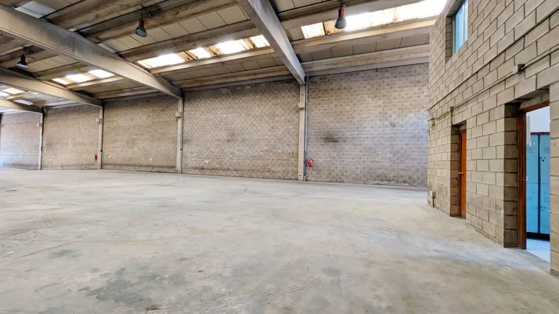 Nave industrial de alquiler en Zaragoza