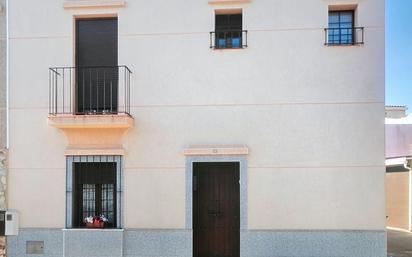 Exterior view of House or chalet for sale in Puebla de la Calzada  with Air Conditioner, Heating and Balcony